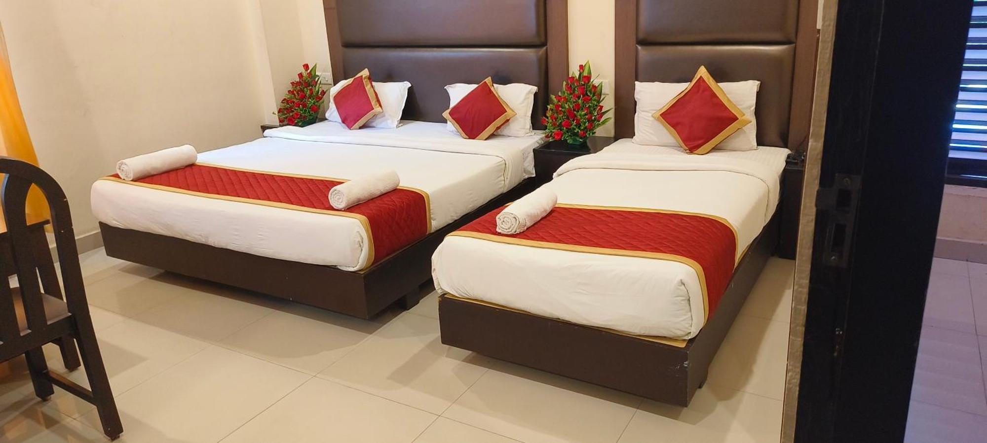 Hotel Pioneer Paradise Nāgercoil 外观 照片